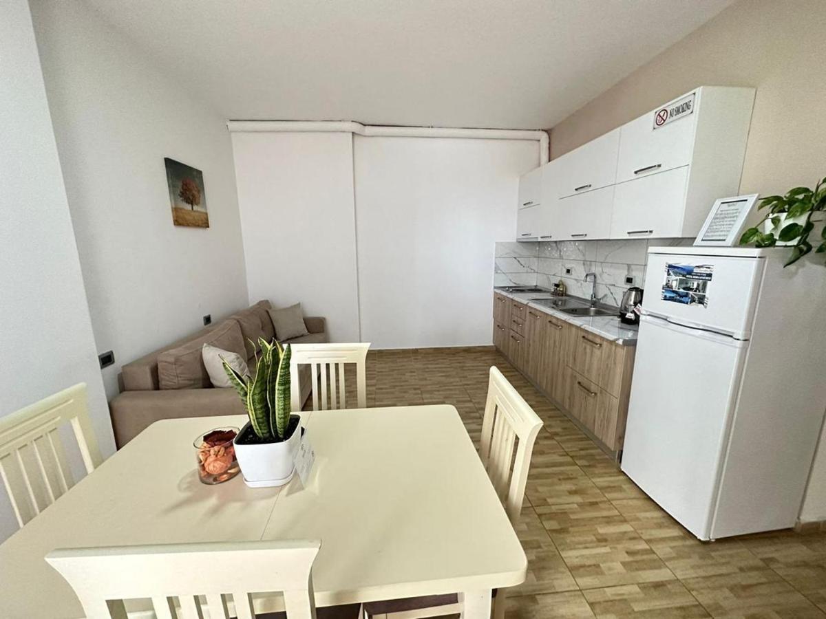 Despacito Beach Apartments Vlorë Exterior foto